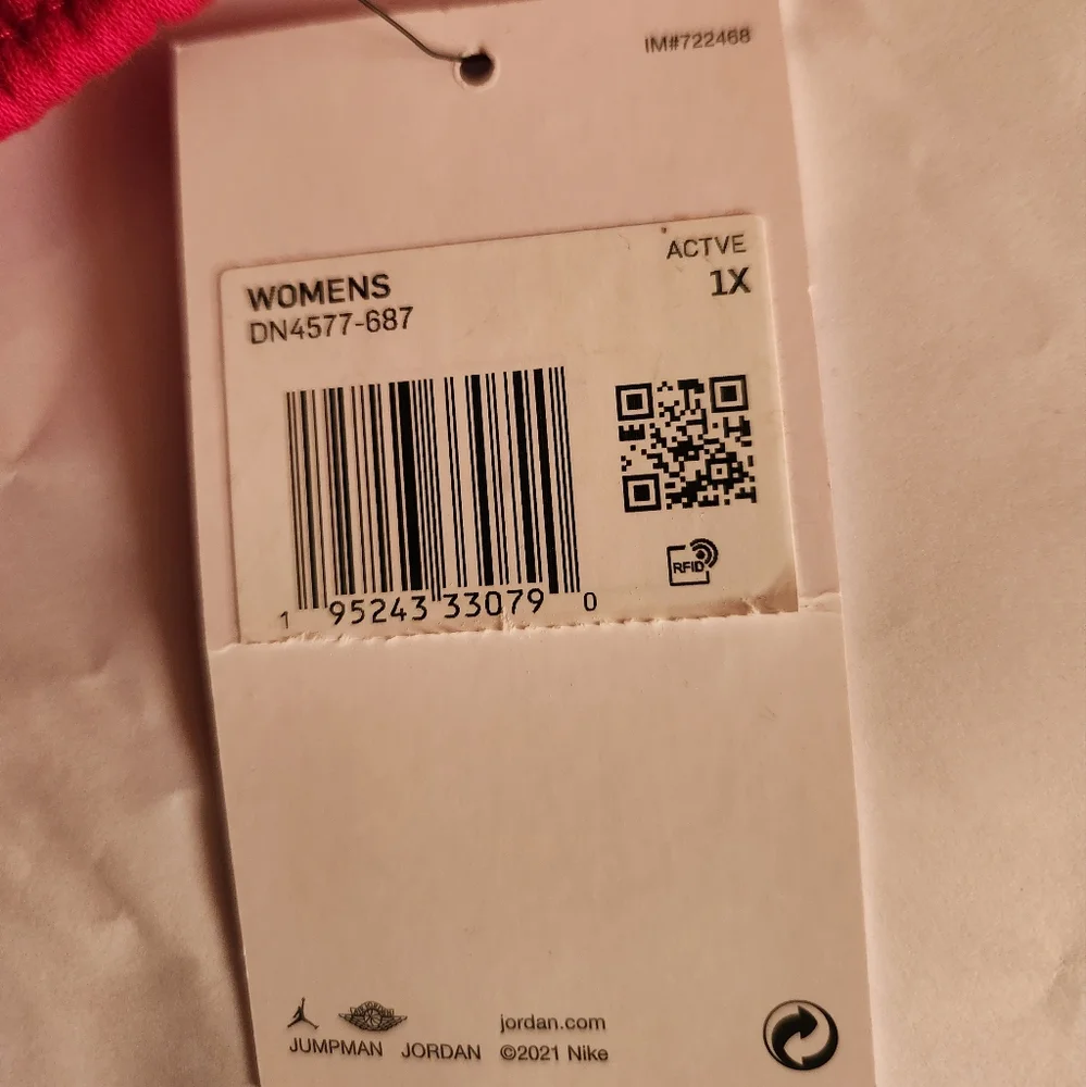 NWT Women's Jordan Essentials Fleece Pants - Picture 2 of 12